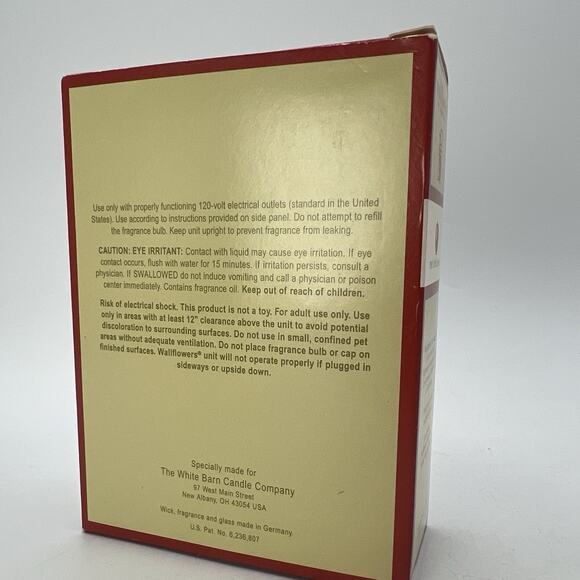 2 Bath & Body Works Wallflower Refills RED DELICIOUS Apple Fragrance White Barn - Picture 2 of 2